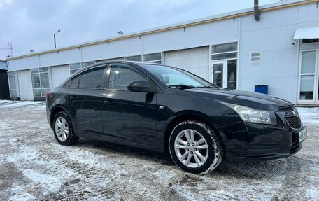 Chevrolet Cruze II, 2010 год, 820 000 рублей, 4 фотография