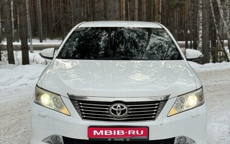 Toyota Camry, 2012 год, 1 950 000 рублей, 1 фотография