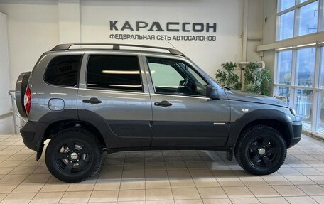 Chevrolet Niva I рестайлинг, 2015 год, 865 000 рублей, 6 фотография