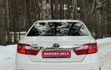 Toyota Camry, 2012 год, 1 950 000 рублей, 5 фотография