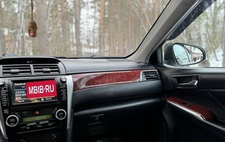 Toyota Camry, 2012 год, 1 950 000 рублей, 14 фотография