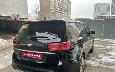 KIA Carnival III, 2018 год, 2 750 000 рублей, 7 фотография