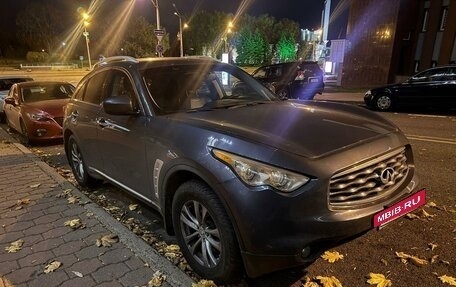 Infiniti FX II, 2010 год, 850 000 рублей, 2 фотография