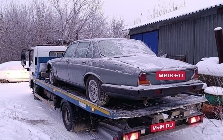 Jaguar XJ III (X350), 1990 год, 999 999 рублей, 2 фотография