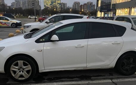 Opel Astra J, 2011 год, 630 000 рублей, 7 фотография