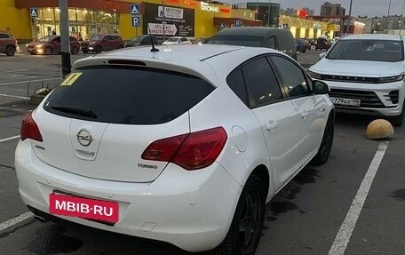 Opel Astra J, 2011 год, 630 000 рублей, 4 фотография