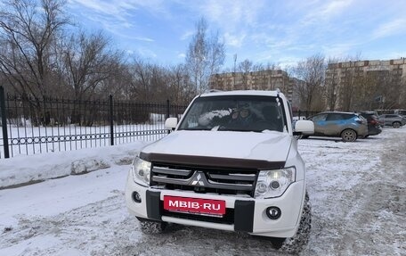 Mitsubishi Pajero IV, 2011 год, 1 999 999 рублей, 3 фотография