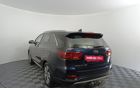 KIA Sorento III Prime рестайлинг, 2018 год, 3 090 000 рублей, 11 фотография