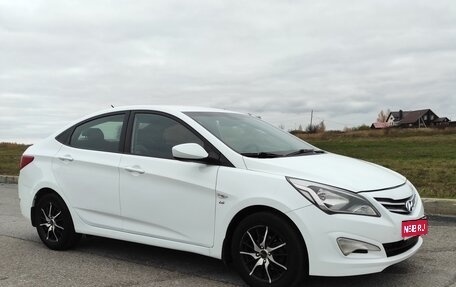 Hyundai Solaris II рестайлинг, 2014 год, 870 000 рублей, 1 фотография