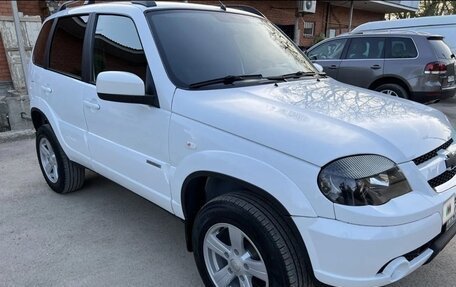 Chevrolet Niva I рестайлинг, 2018 год, 1 050 000 рублей, 20 фотография