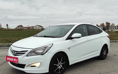 Hyundai Solaris II рестайлинг, 2014 год, 870 000 рублей, 4 фотография