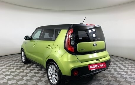 KIA Soul II рестайлинг, 2017 год, 1 564 000 рублей, 7 фотография