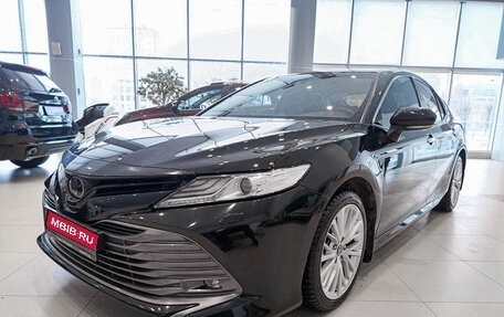 Toyota Camry, 2018 год, 3 232 000 рублей, 1 фотография