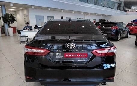 Toyota Camry, 2018 год, 3 232 000 рублей, 6 фотография