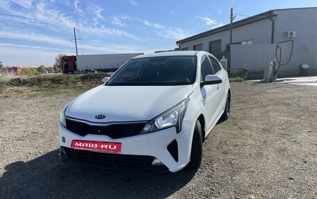 KIA Rio IV, 2020 год, 1 280 000 рублей, 1 фотография