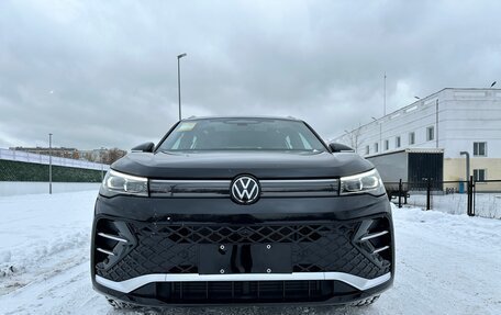 Volkswagen Tiguan, 2024 год, 5 790 000 рублей, 8 фотография