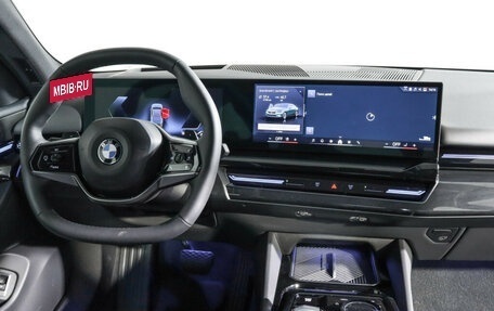 BMW 5 серия, 2023 год, 9 600 000 рублей, 12 фотография