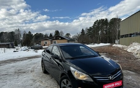 Hyundai Solaris II рестайлинг, 2014 год, 980 000 рублей, 2 фотография