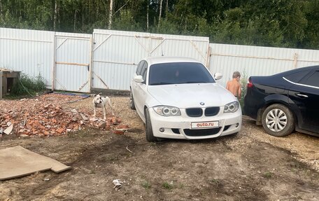 BMW 1 серия, 2010 год, 750 000 рублей, 6 фотография