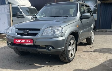 Chevrolet Niva I рестайлинг, 2012 год, 530 000 рублей, 2 фотография