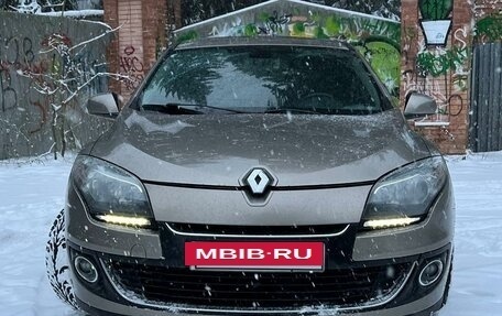 Renault Megane III, 2012 год, 850 000 рублей, 2 фотография