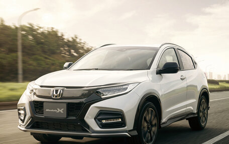 Honda Vezel, 2019 год, 1 900 000 рублей, 1 фотография