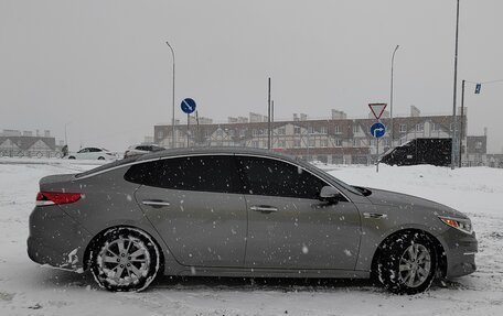 KIA Optima IV, 2017 год, 1 650 000 рублей, 8 фотография