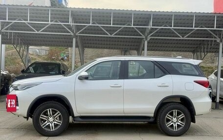 Toyota Fortuner II, 2022 год, 5 050 000 рублей, 16 фотография