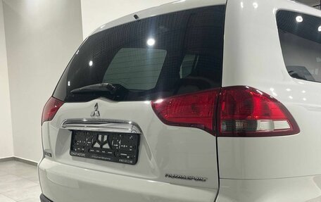 Mitsubishi Pajero Sport II рестайлинг, 2015 год, 2 499 900 рублей, 8 фотография