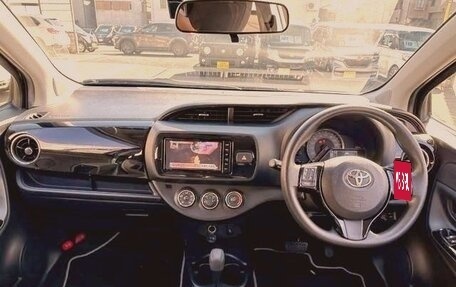 Toyota Vitz, 2020 год, 1 180 000 рублей, 7 фотография