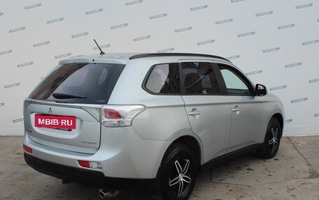 Mitsubishi Outlander III рестайлинг 3, 2013 год, 1 099 000 рублей, 6 фотография