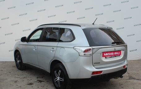 Mitsubishi Outlander III рестайлинг 3, 2013 год, 1 099 000 рублей, 7 фотография