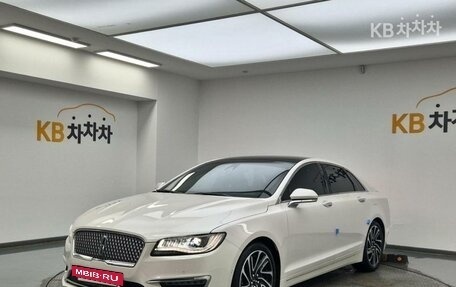 Lincoln MKZ II рестайлинг, 2020 год, 2 600 000 рублей, 2 фотография