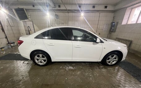 Chevrolet Cruze II, 2011 год, 890 000 рублей, 6 фотография