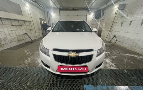 Chevrolet Cruze II, 2011 год, 890 000 рублей, 4 фотография