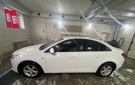 Chevrolet Cruze II, 2011 год, 890 000 рублей, 10 фотография