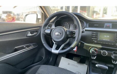 KIA Rio IV, 2018 год, 935 000 рублей, 15 фотография