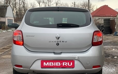 Renault Sandero II рестайлинг, 2015 год, 699 900 рублей, 1 фотография