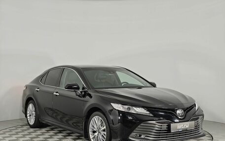 Toyota Camry, 2018 год, 3 195 000 рублей, 3 фотография