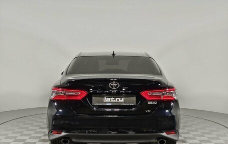 Toyota Camry, 2018 год, 3 195 000 рублей, 6 фотография