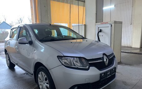 Renault Sandero II рестайлинг, 2015 год, 699 900 рублей, 9 фотография