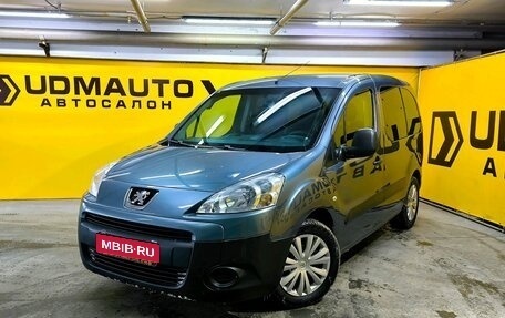 Peugeot Partner II рестайлинг 2, 2011 год, 699 000 рублей, 1 фотография