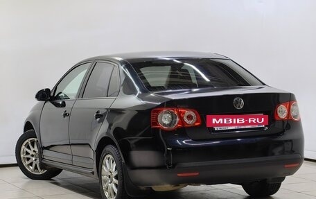 Volkswagen Jetta VI, 2010 год, 668 000 рублей, 2 фотография