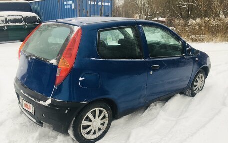 Fiat Punto III Punto Evo рестайлинг, 2002 год, 90 000 рублей, 4 фотография