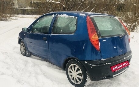 Fiat Punto III Punto Evo рестайлинг, 2002 год, 90 000 рублей, 6 фотография