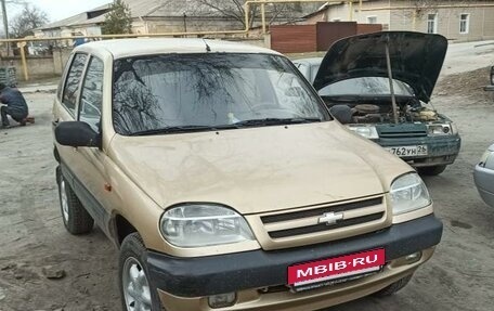 Chevrolet Niva I рестайлинг, 2004 год, 440 000 рублей, 5 фотография