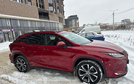 Lexus RX IV рестайлинг, 2021 год, 6 000 000 рублей, 7 фотография