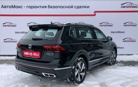 Volkswagen Tiguan II, 2023 год, 5 440 000 рублей, 4 фотография