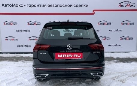 Volkswagen Tiguan II, 2023 год, 5 440 000 рублей, 2 фотография