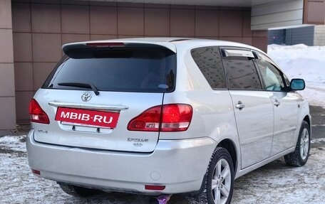 Toyota Ipsum II, 2001 год, 660 000 рублей, 11 фотография